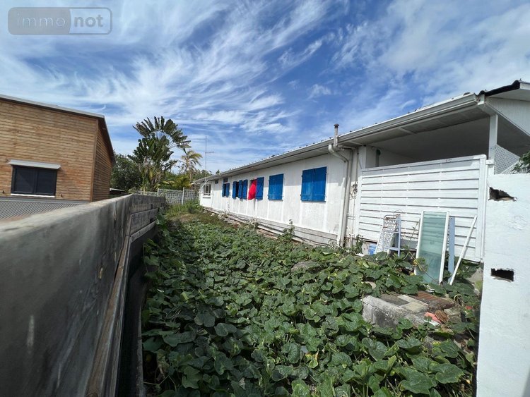Immeuble a vendre Saint-Paul 97460 Réunion 371 m2  570500 euros