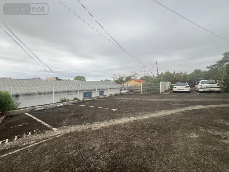 Immeuble a vendre Saint-Paul 97460 Réunion 371 m2  570500 euros