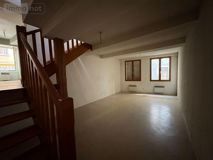 Immeuble a vendre Joinville 52300 Haute-Marne 200 m2  148100 euros