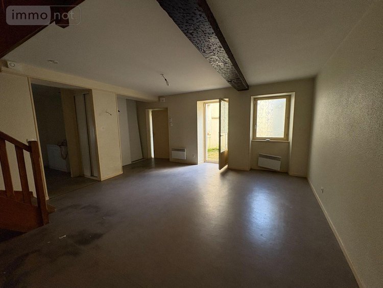 Immeuble a vendre Joinville 52300 Haute-Marne 200 m2  148100 euros