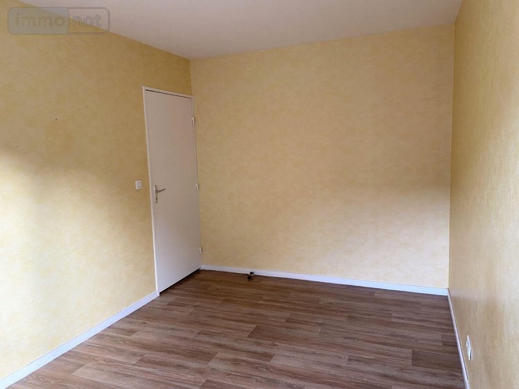Location appartement Châteaudun 28200 Eure-et-Loir 64 m2 3 pièces 675 euros