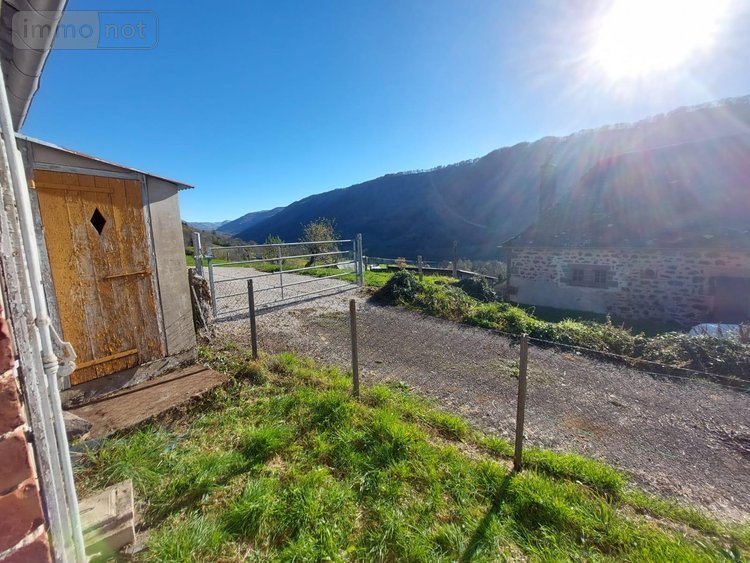 Maison a vendre Saint-Vincent-de-Salers 15380 Cantal  47700 euros