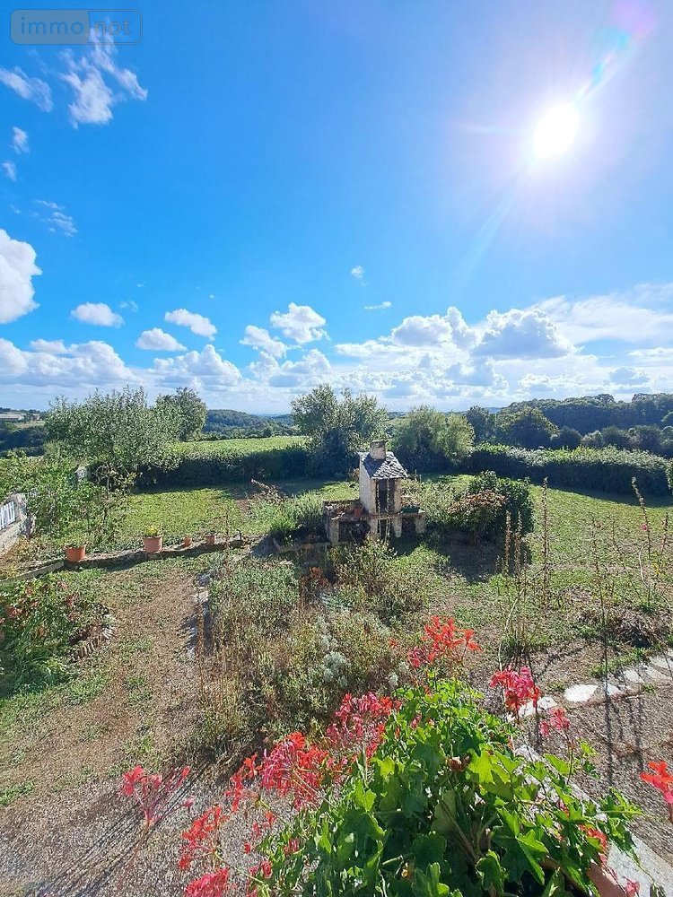 Maison a vendre La Salvetat-Peyralès 12440 Aveyron 150 m2 5 pièces 210000 euros