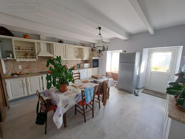 Maison a vendre La Salvetat-Peyralès 12440 Aveyron 150 m2 5 pièces 210000 euros