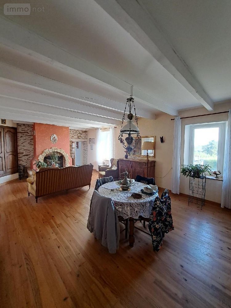 Maison a vendre La Salvetat-Peyralès 12440 Aveyron 150 m2 5 pièces 210000 euros
