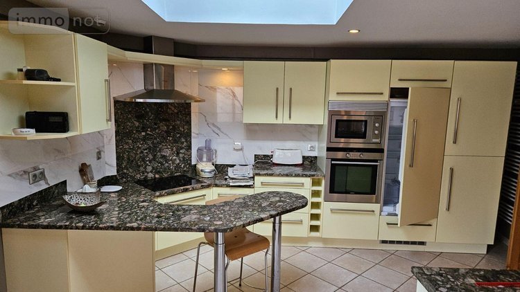 Maison a vendre La Suze-sur-Sarthe 72210 Sarthe 220 m2 9 pièces 349000 euros