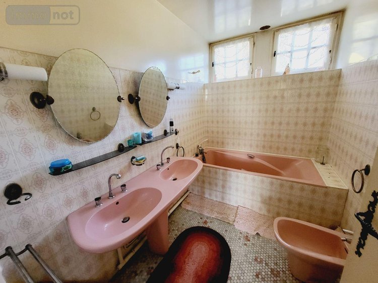 Maison a vendre Neuvic 19160 Corrèze 190 m2 9 pièces 213200 euros