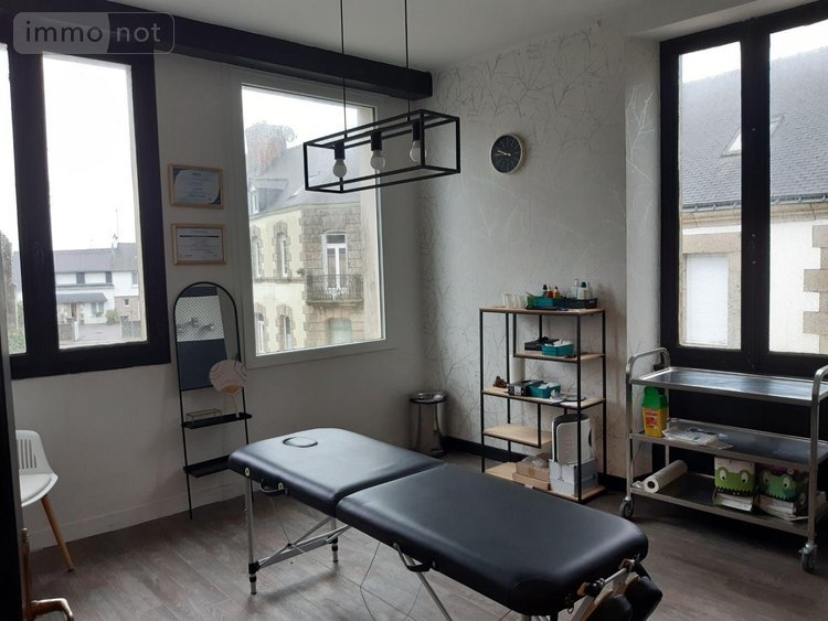 Immeuble a vendre Noyal-Pontivy 56920 Morbihan 141 m2  100700 euros