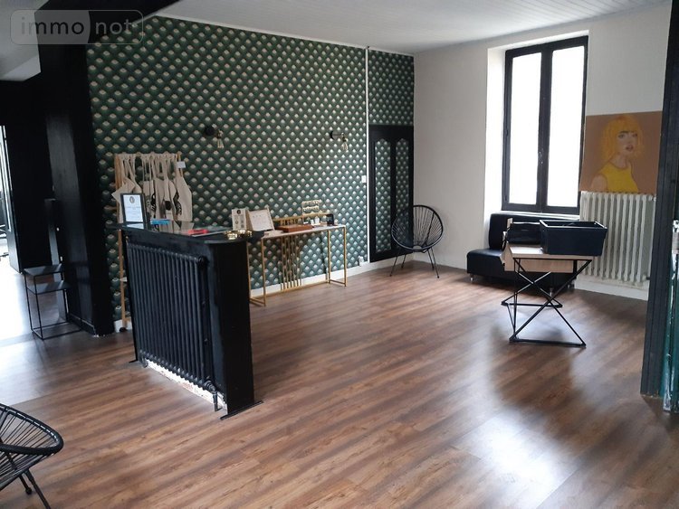 Immeuble a vendre Noyal-Pontivy 56920 Morbihan 141 m2  100700 euros