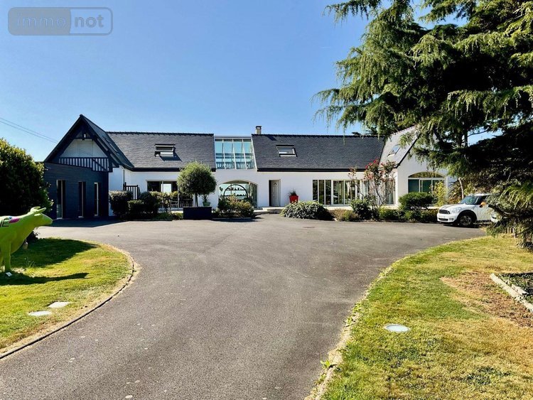 Maison a vendre Hillion 22120 Côtes-d'Armor 214 m2 8 pièces 1137000 euros