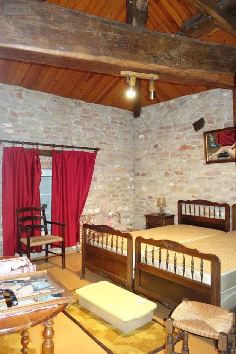 Maison a vendre La Roche-Vineuse 71960 Saône-et-Loire 200 m2 5 pièces 308000 euros