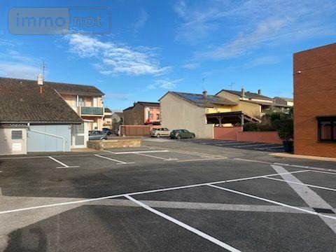Fonds et murs commerciaux a vendre Charnay-lès-Mâcon 71850 Saône-et-Loire 1980 m2  3090000 euros