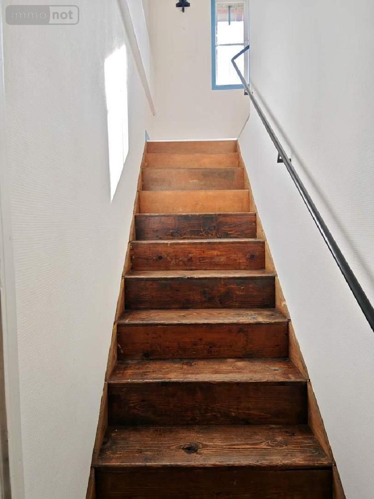 Maison a vendre Davayé 71960 Saône-et-Loire 124 m2 5 pièces 150000 euros