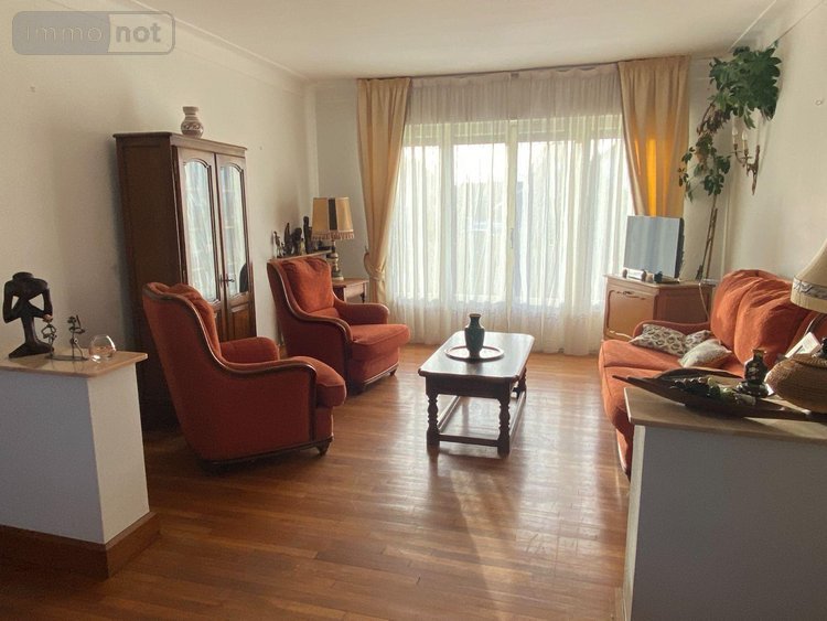 Maison a vendre Scaër 29390 Finistère 146 m2 8 pièces 174000 euros