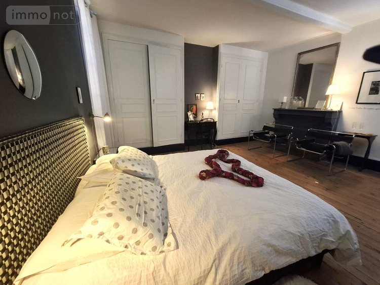 Maison a vendre Sauxillanges 63490 Puy-de-Dôme 247 m2 14 pièces 325500 euros