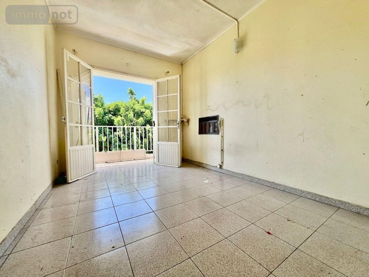 Maison a vendre Saint-Benoît 97470 Réunion 184 m2 7 pièces 254000 euros