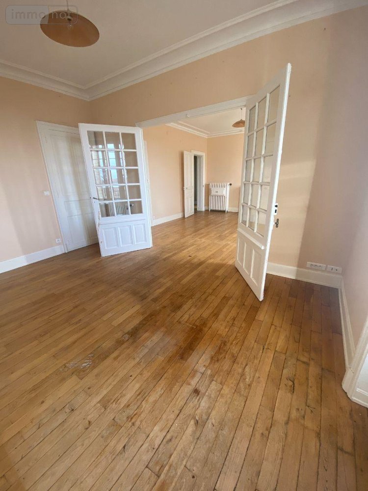 Appartement a vendre Mauriac 15200 Cantal 100 m2  53000 euros