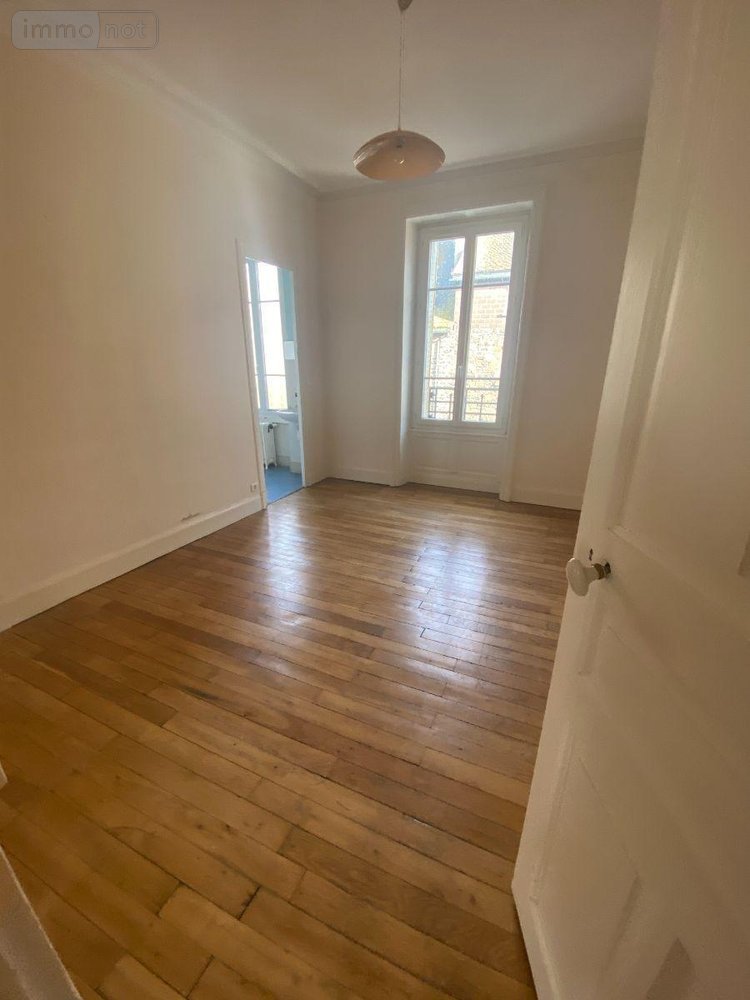 Appartement a vendre Mauriac 15200 Cantal 100 m2  53000 euros