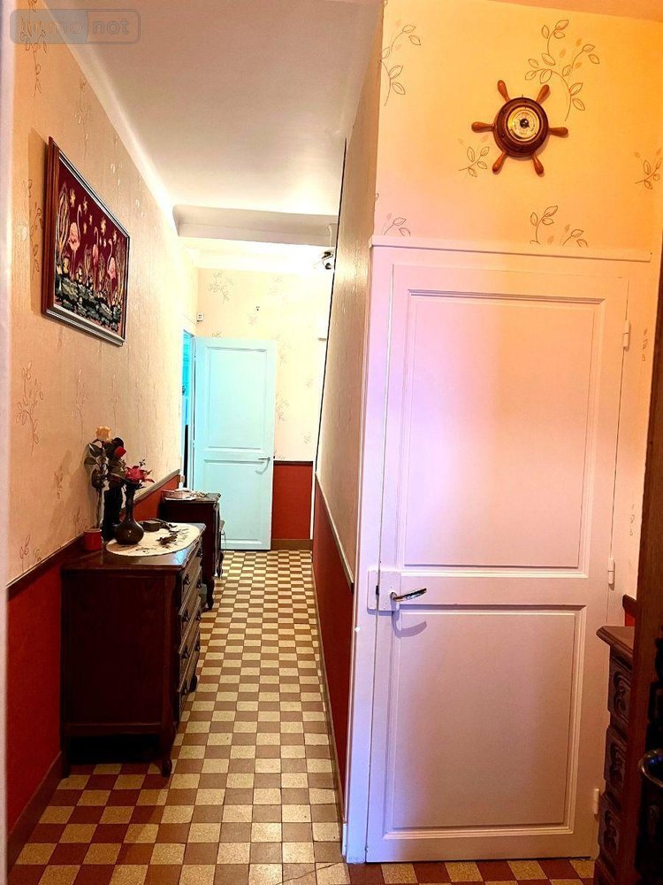 Immeuble a vendre Avallon 89200 Yonne 151 m2  159000 euros