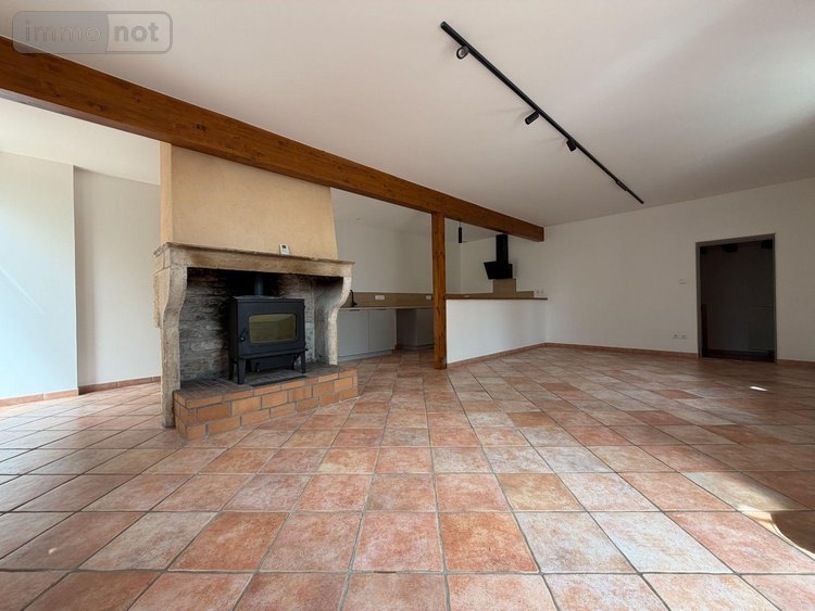 Location maison Crêches-sur-Saône 71680 Saône-et-Loire 141 m2 5 pièces 1500 euros