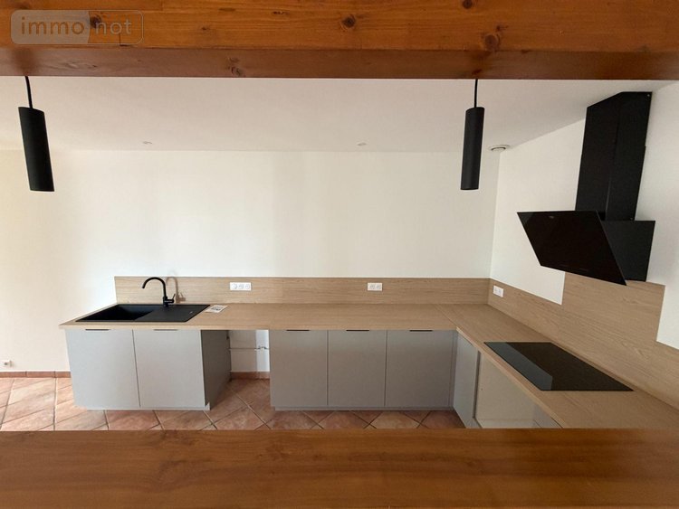 Location maison Crêches-sur-Saône 71680 Saône-et-Loire 141 m2 5 pièces 1500 euros