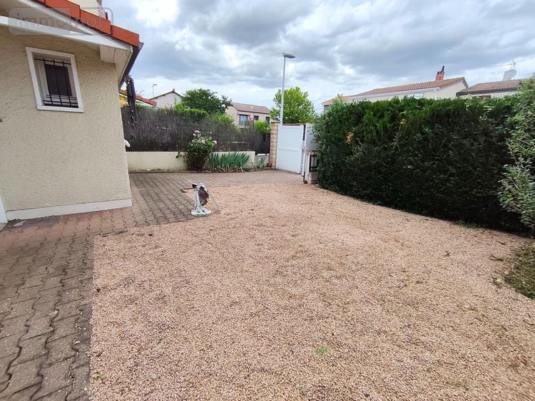 Maison a vendre Aulnat 63510 Puy-de-Dôme 104 m2 5 pièces 229000 euros