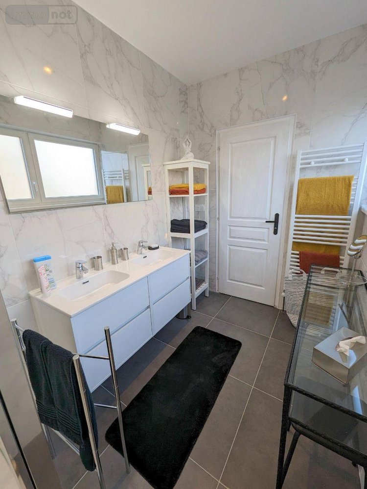 Location appartement Caen 14000 Calvados 49 m2  1108 euros