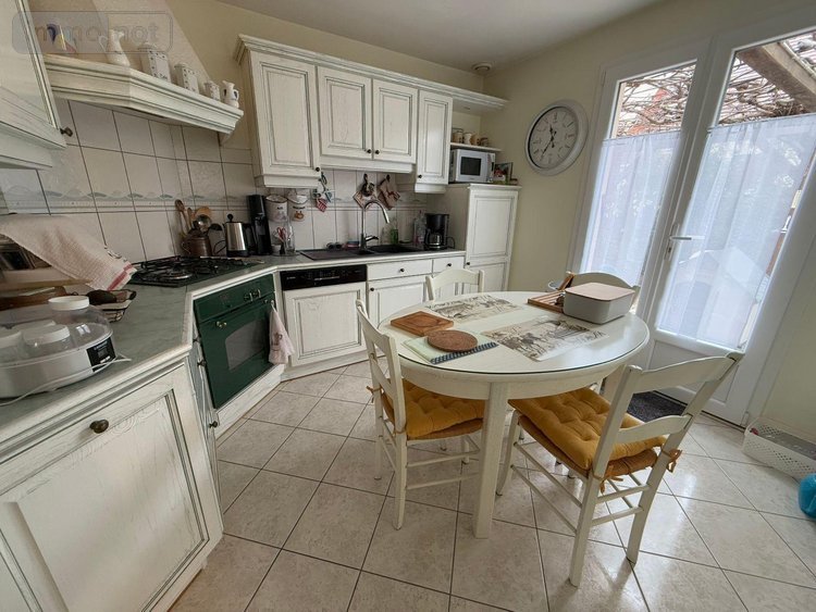 Maison a vendre La Suze-sur-Sarthe 72210 Sarthe 110 m2  205260 euros