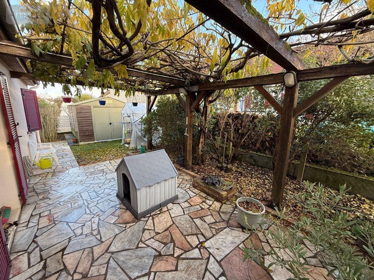 Maison a vendre La Suze-sur-Sarthe 72210 Sarthe 110 m2  205260 euros