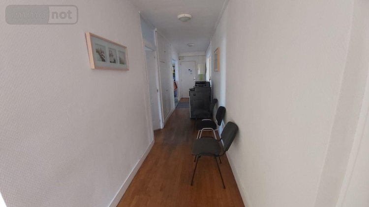 Fonds et murs commerciaux a vendre Maubeuge 59600 Nord  168000 euros