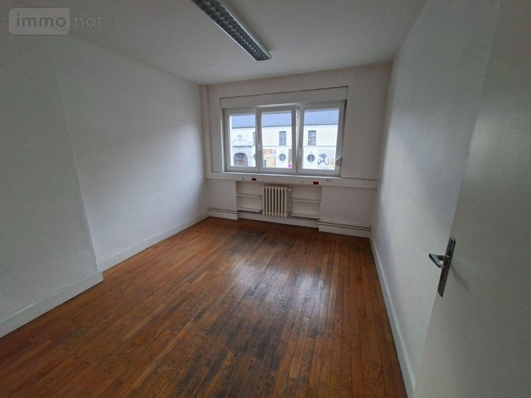Fonds et murs commerciaux a vendre Maubeuge 59600 Nord  168000 euros