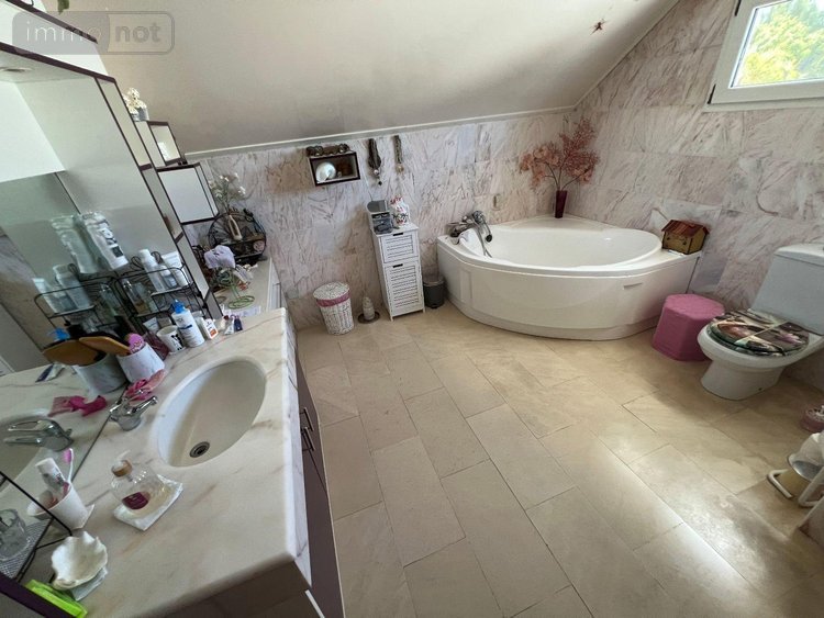 Maison a vendre La-Montagne 97417 Réunion 189 m2 5 pièces 470000 euros