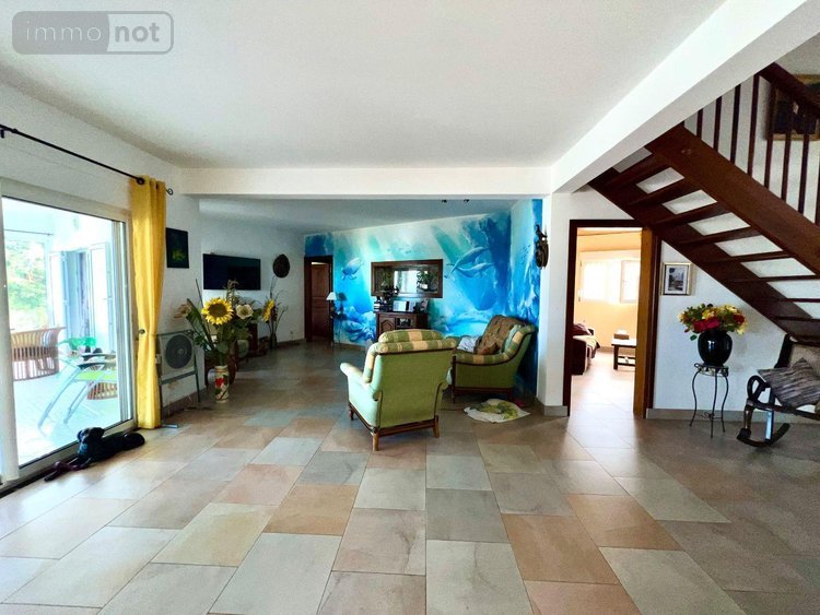 Maison a vendre La-Montagne 97417 Réunion 189 m2 5 pièces 470000 euros