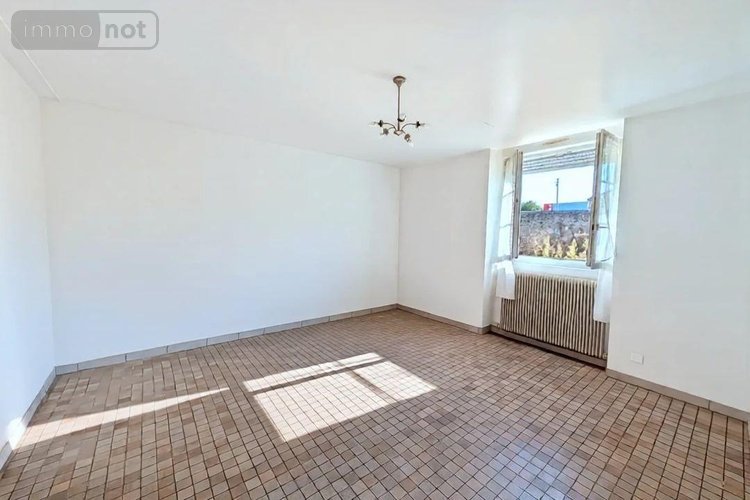 Maison a vendre Le Lude 72800 Sarthe 183 m2 7 pièces 162440 euros