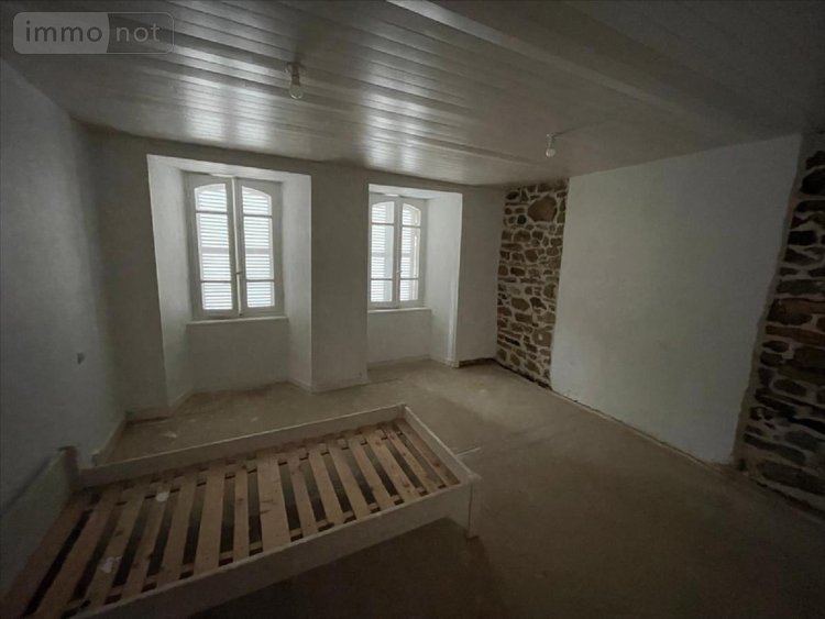 Fonds et murs commerciaux a vendre Lanmeur 29620 Finistère 300 m2  364500 euros