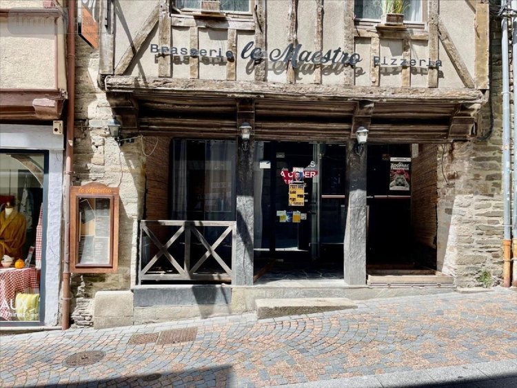 Fonds et murs commerciaux a vendre Lannion 22300 Côtes-d'Armor 150 m2  158250 euros