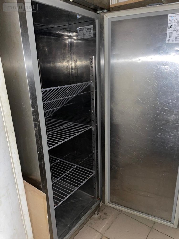 Fonds et murs commerciaux a vendre Lannion 22300 Côtes-d'Armor 150 m2  220300 euros