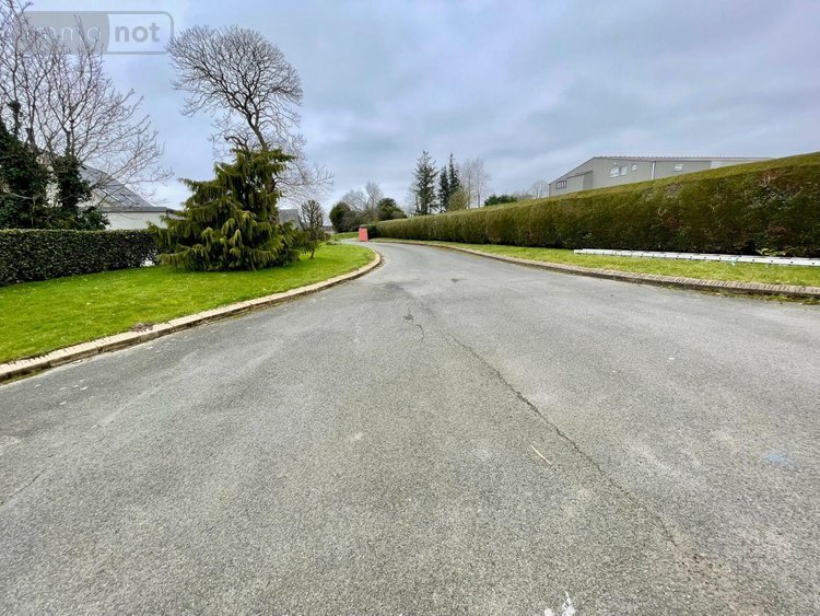 Fonds et murs commerciaux a vendre Ploumilliau 22300 Côtes-d'Armor 250 m2  220300 euros