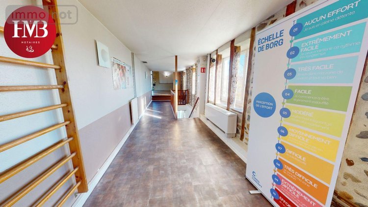 Fonds et murs commerciaux a vendre Aurillac 15000 Cantal  369250 euros