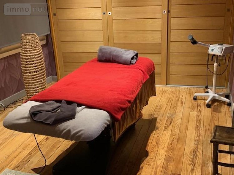 Fonds et murs commerciaux a vendre Hesdin 62140 Pas-de-Calais 90 m2  157300 euros