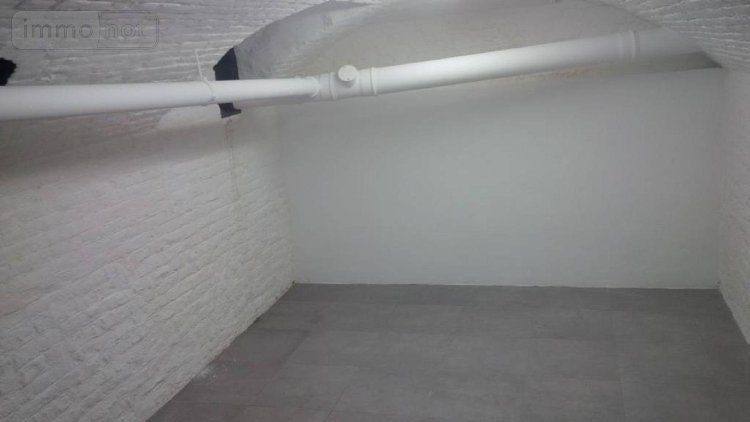 Location garage et parking Lille 59000 Nord 75 m2  900 euros