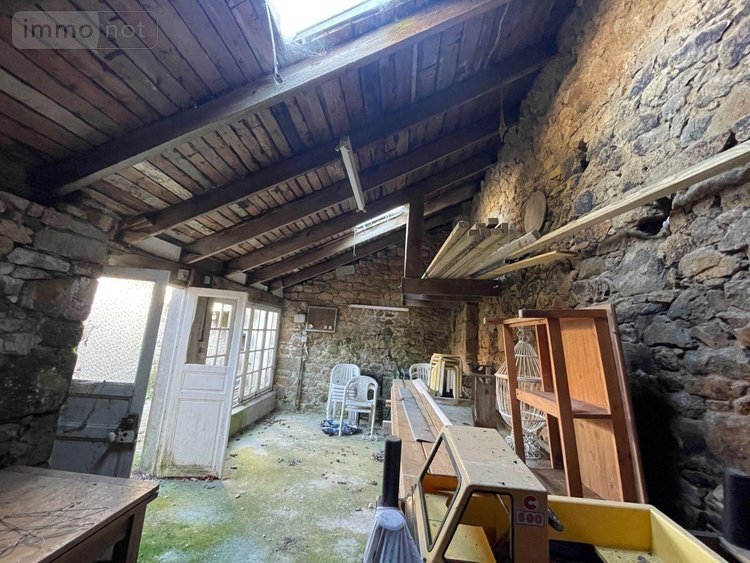 Immeuble a vendre Plouaret 22420 Côtes-d'Armor 245 m2  240694 euros