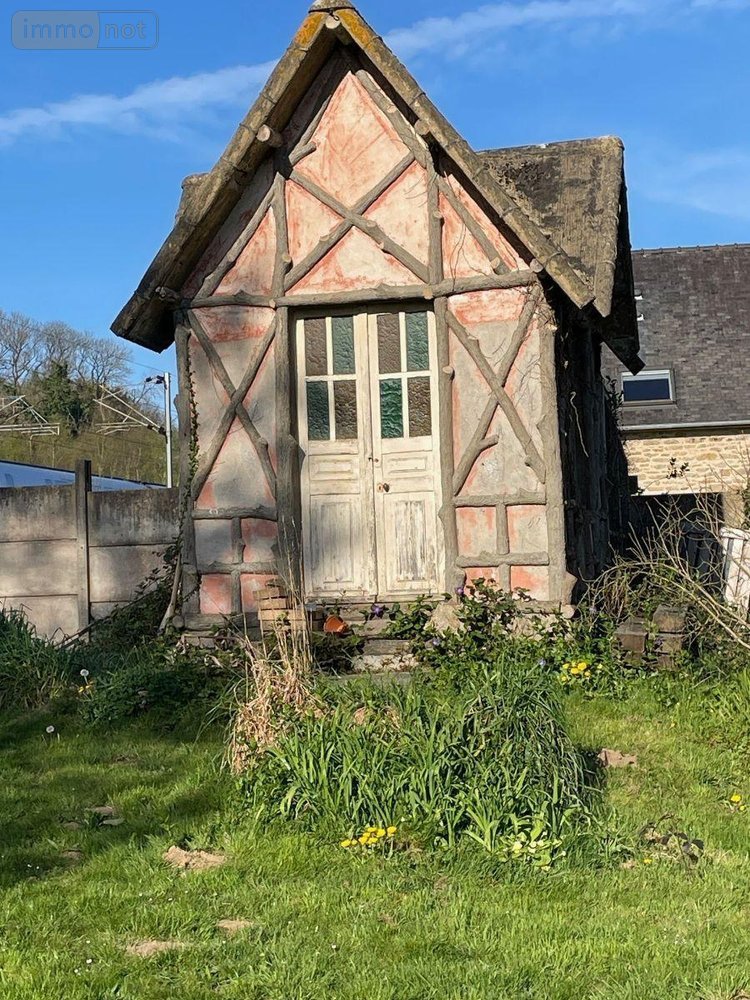 Immeuble a vendre Plouaret 22420 Côtes-d'Armor 245 m2  240694 euros