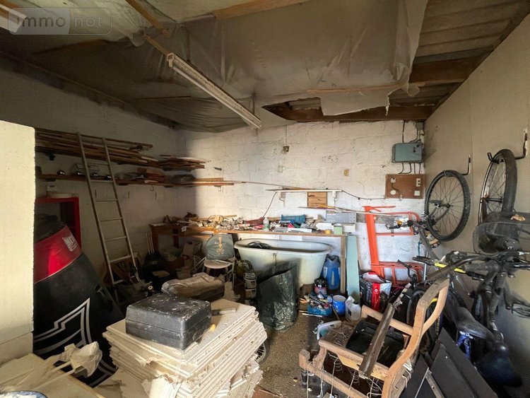 Immeuble a vendre Plouaret 22420 Côtes-d'Armor 245 m2  240694 euros