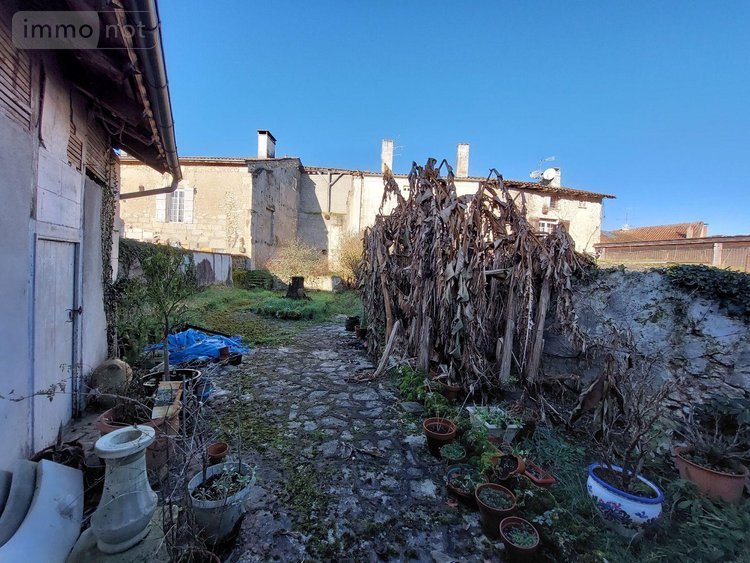 Immeuble a vendre Tocane-Saint-Apre 24350 Dordogne 108 m2  251000 euros