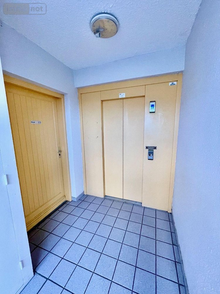 Immeuble a vendre Lannion 22300 Côtes-d'Armor 1000 m2  1446000 euros