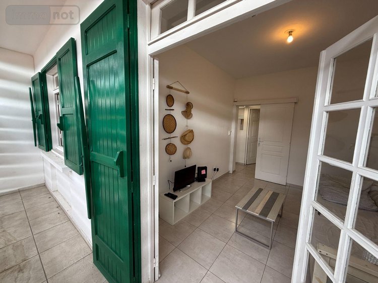 Immeuble a vendre Le Tampon 97430 Réunion 190 m2  475000 euros