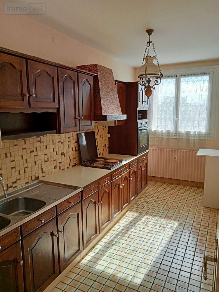 Appartement a vendre Montluçon 03100 Allier 75 m2 4 pièces 53600 euros