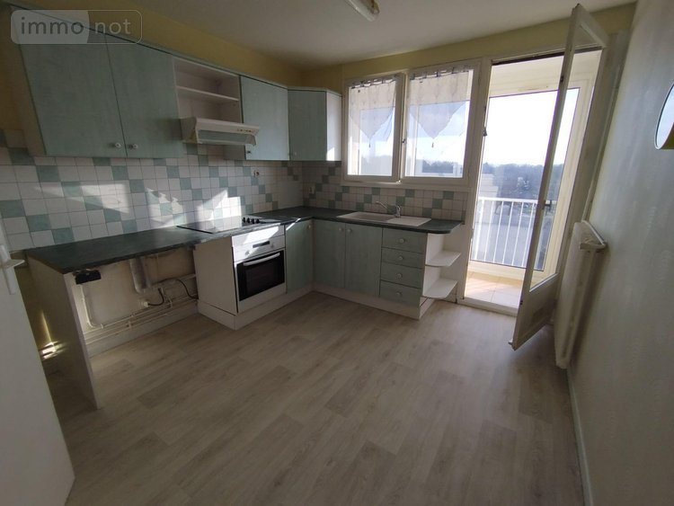 Appartement a vendre Allonnes 72700 Sarthe 67 m2 4 pièces 84000 euros
