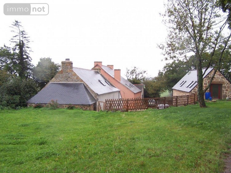 Maison a vendre Trégourez 29970 Finistère 325 m2  471600 euros
